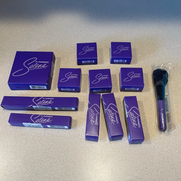 12 Piece New and Unused Selena by MAC Collection